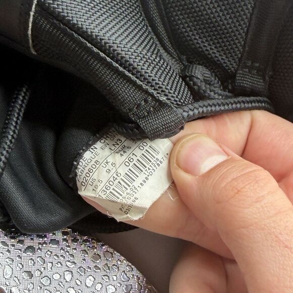 Athletic_Shoes
